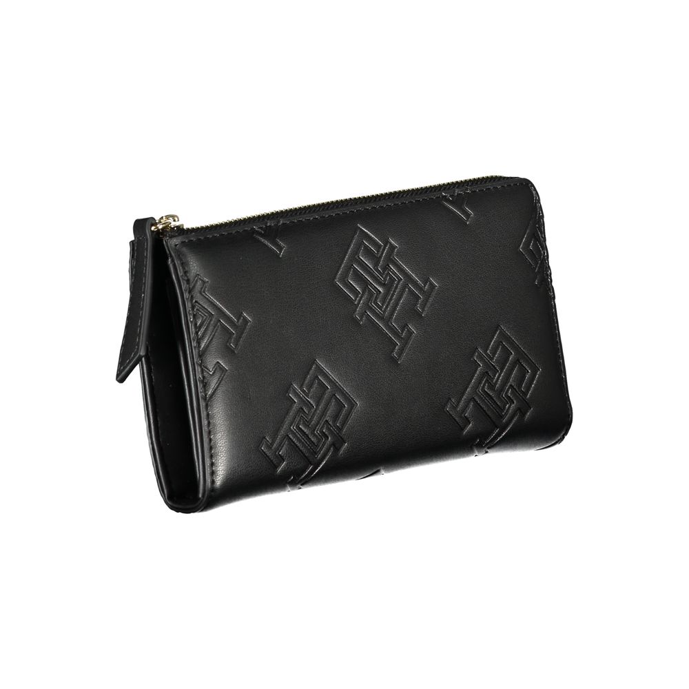 Tommy Hilfiger Elegant Zip Wallet with Contrasting Accents